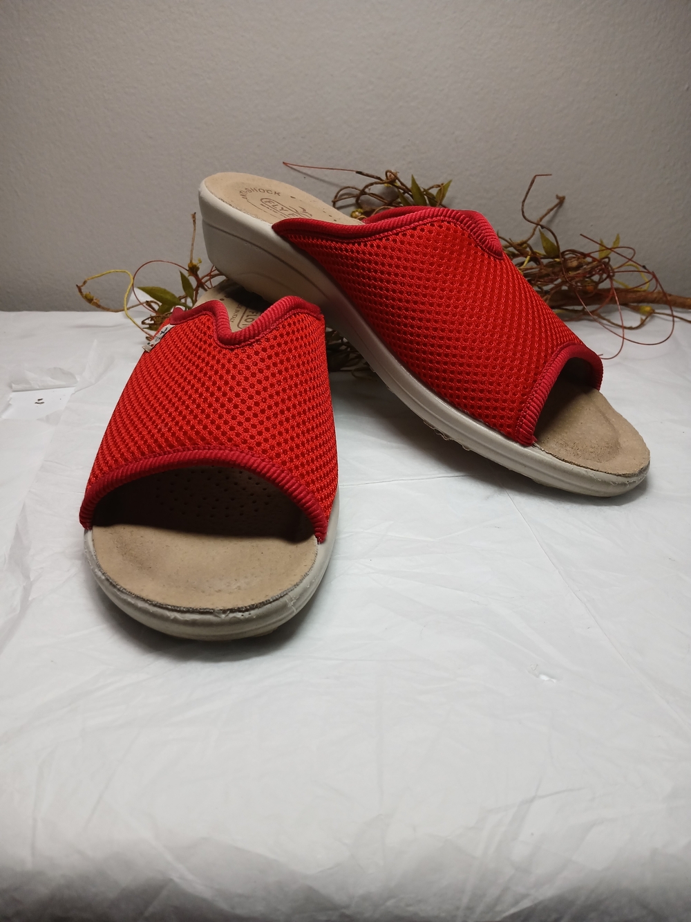 Fly Flot Comfort Open-Toe Red Mesh Mule Cushioned Footbed *See Measurements*